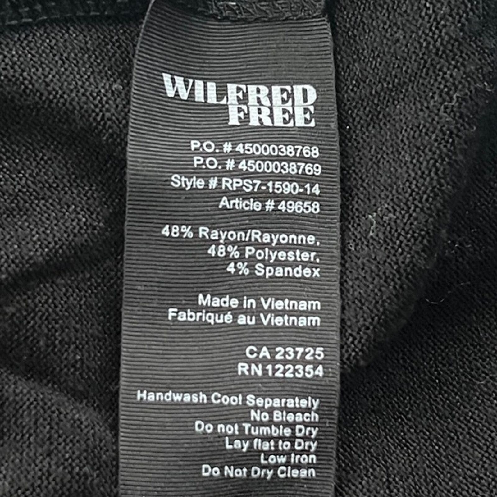 Aritzia Wilfred Free Sweater Womens Xs Black Hoodie Casual Neutral Minimalist — image 6 of 6